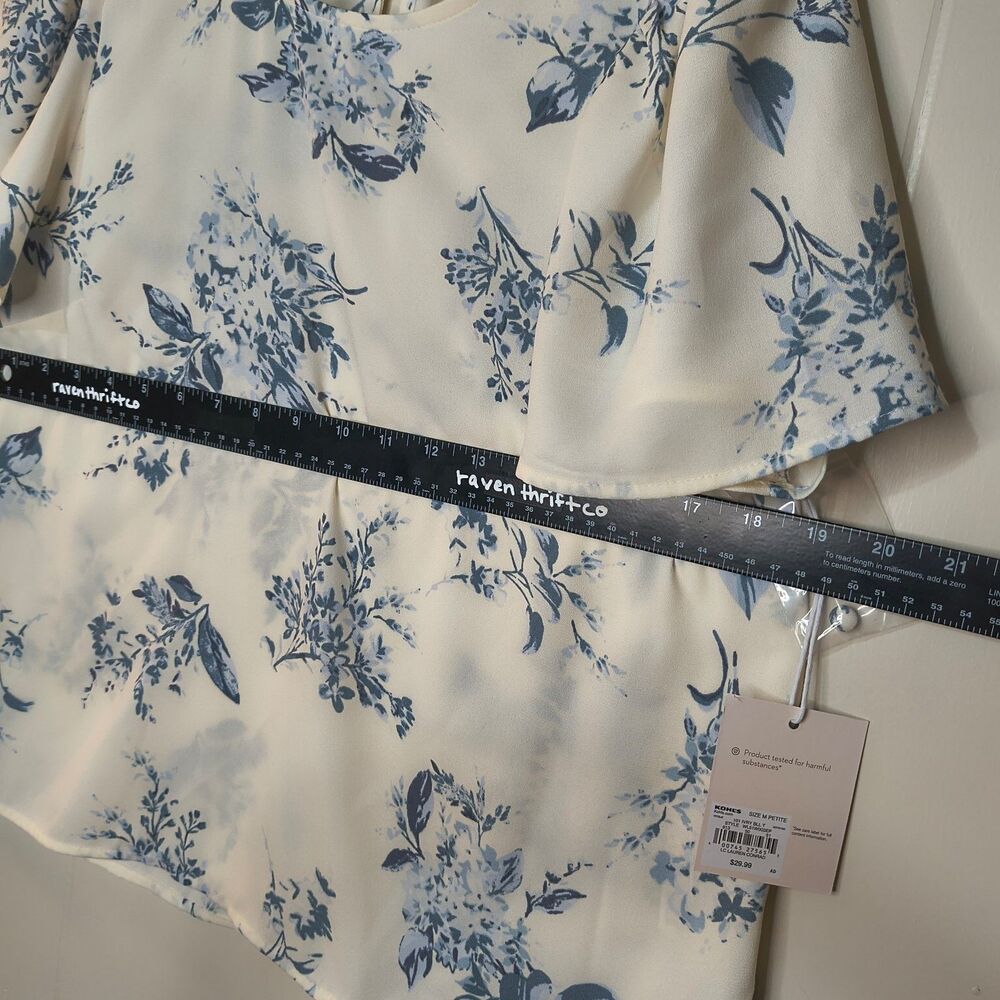 LC Lauren Conrad White/Blue Floral Blouse Petite NWT - Picture 6 of 7